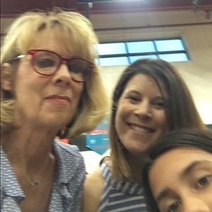 Meet your Posher, Lori